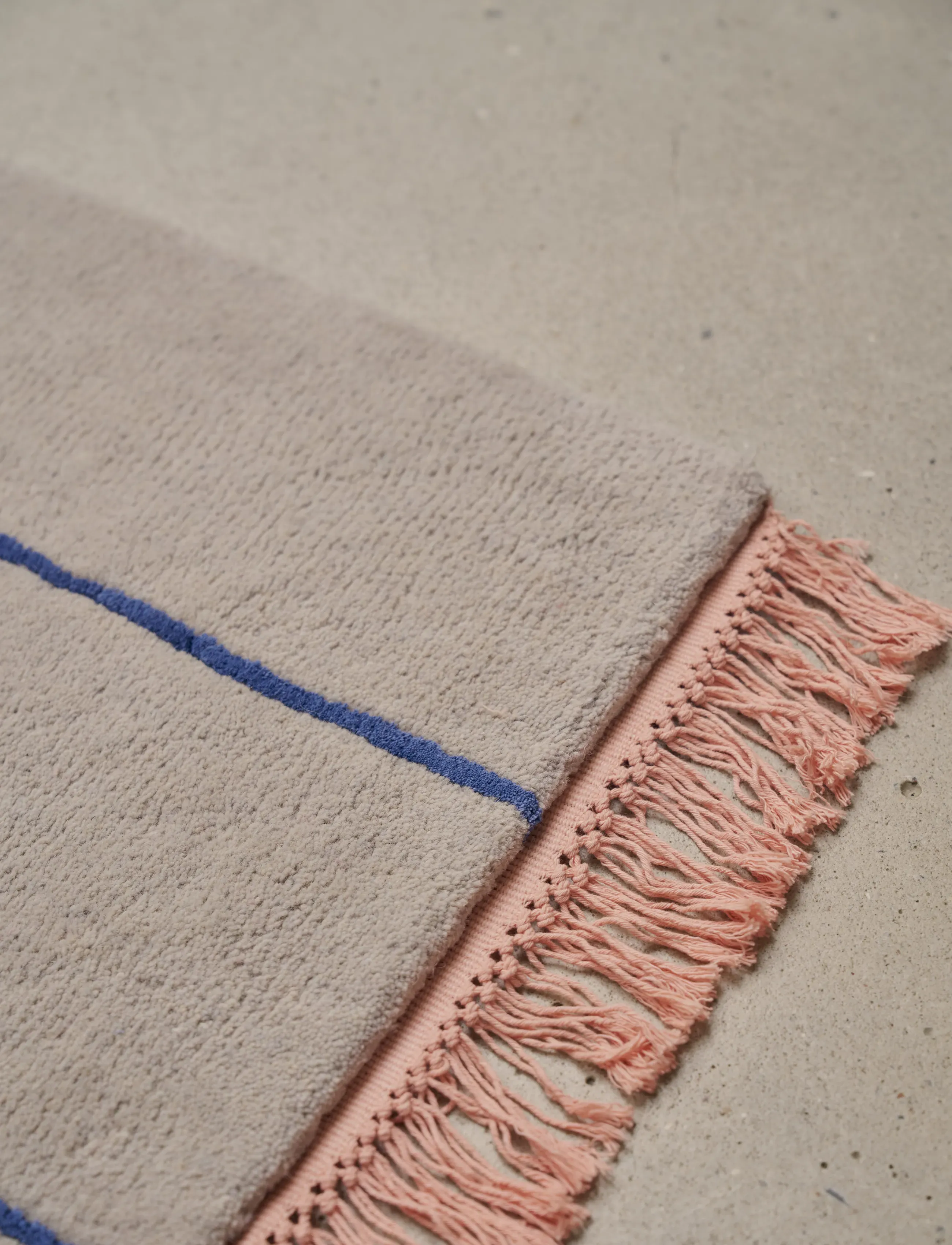 Bongusta - Pinstripe Rug 80 x 200 cm - wollteppiche - moonbeam & ultramarine - 3