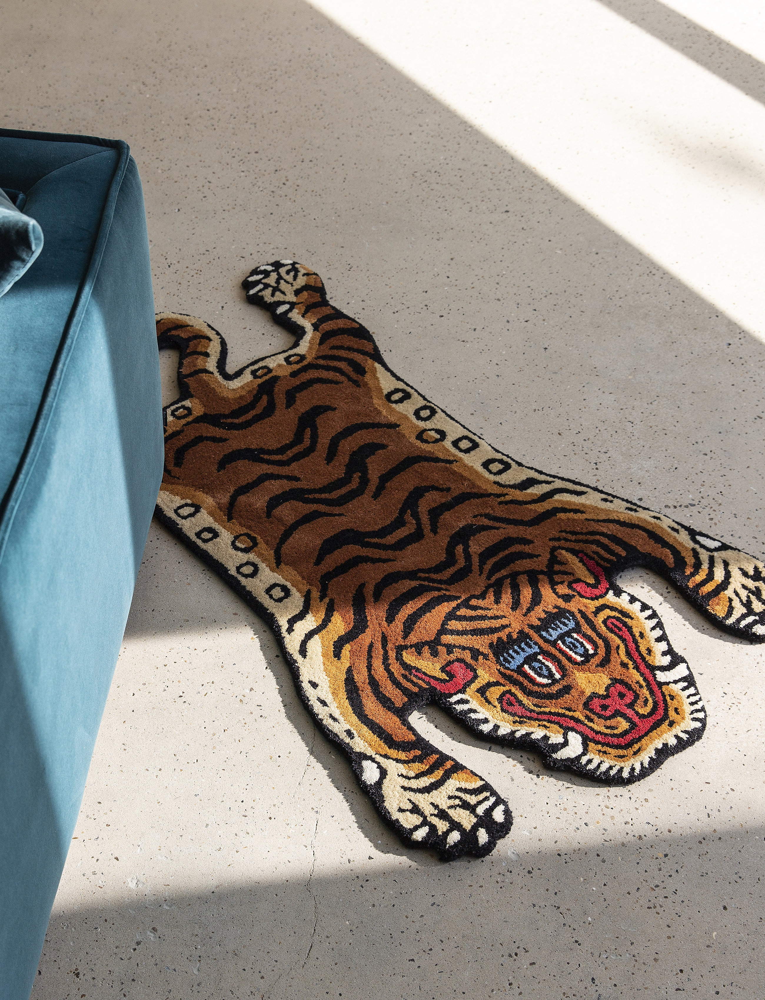 Bongusta - Tiger Rug Small - asymmetric rugs - multi - 1