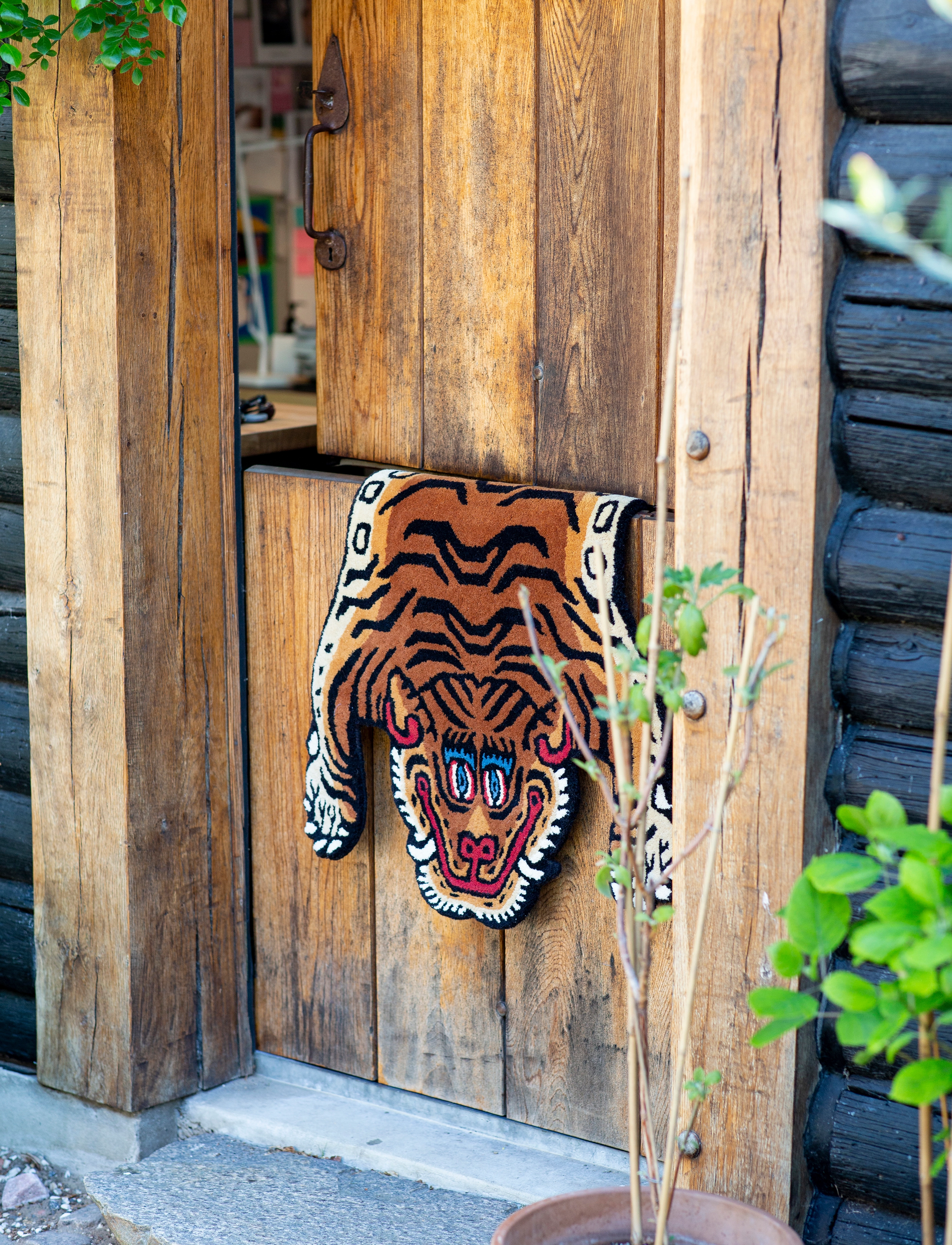 Bongusta - Tiger Rug Small - asymmetric rugs - multi - 2