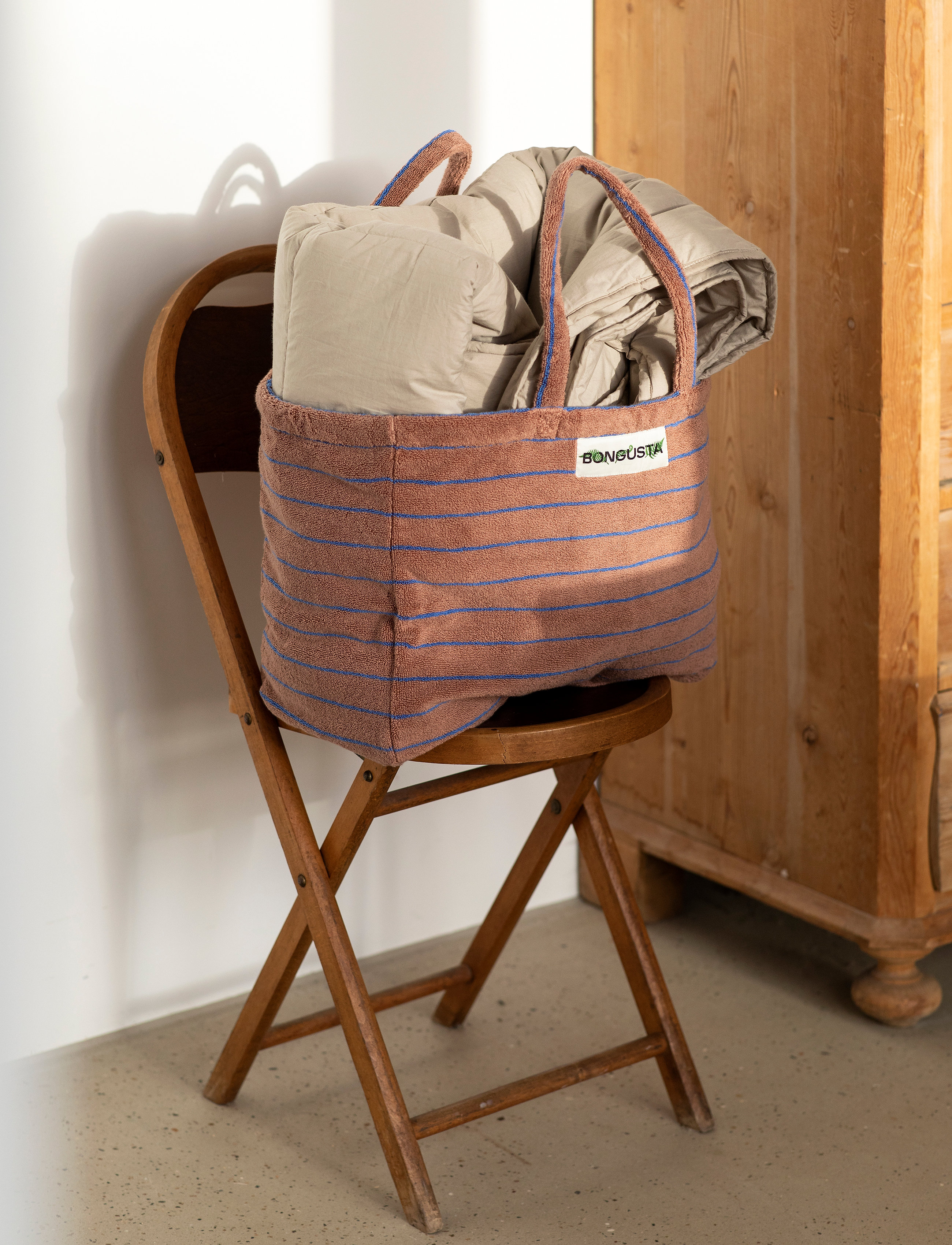 Bongusta - Naram Weekend Bag - tote bags - camel & ultramarine - 1