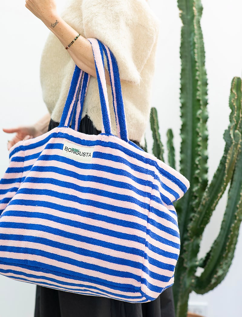 Bongusta - Naram Weekend Bag - tote-stiilis kotid - dazzling blue & rose - 0