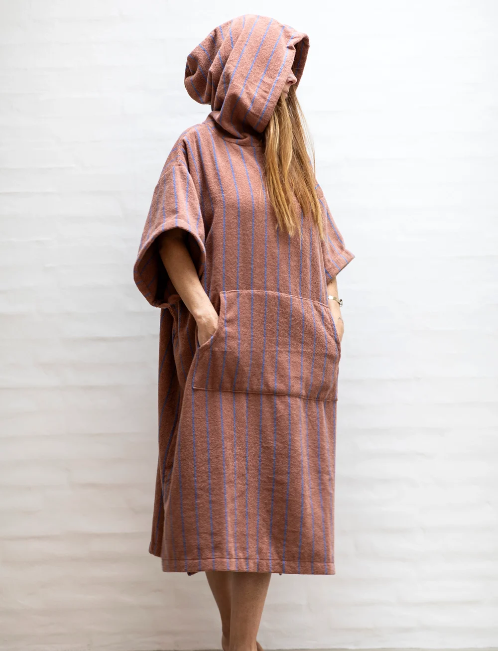 Bongusta - Naram Poncho - osta hinna alusel - camel & ultramarine - 3