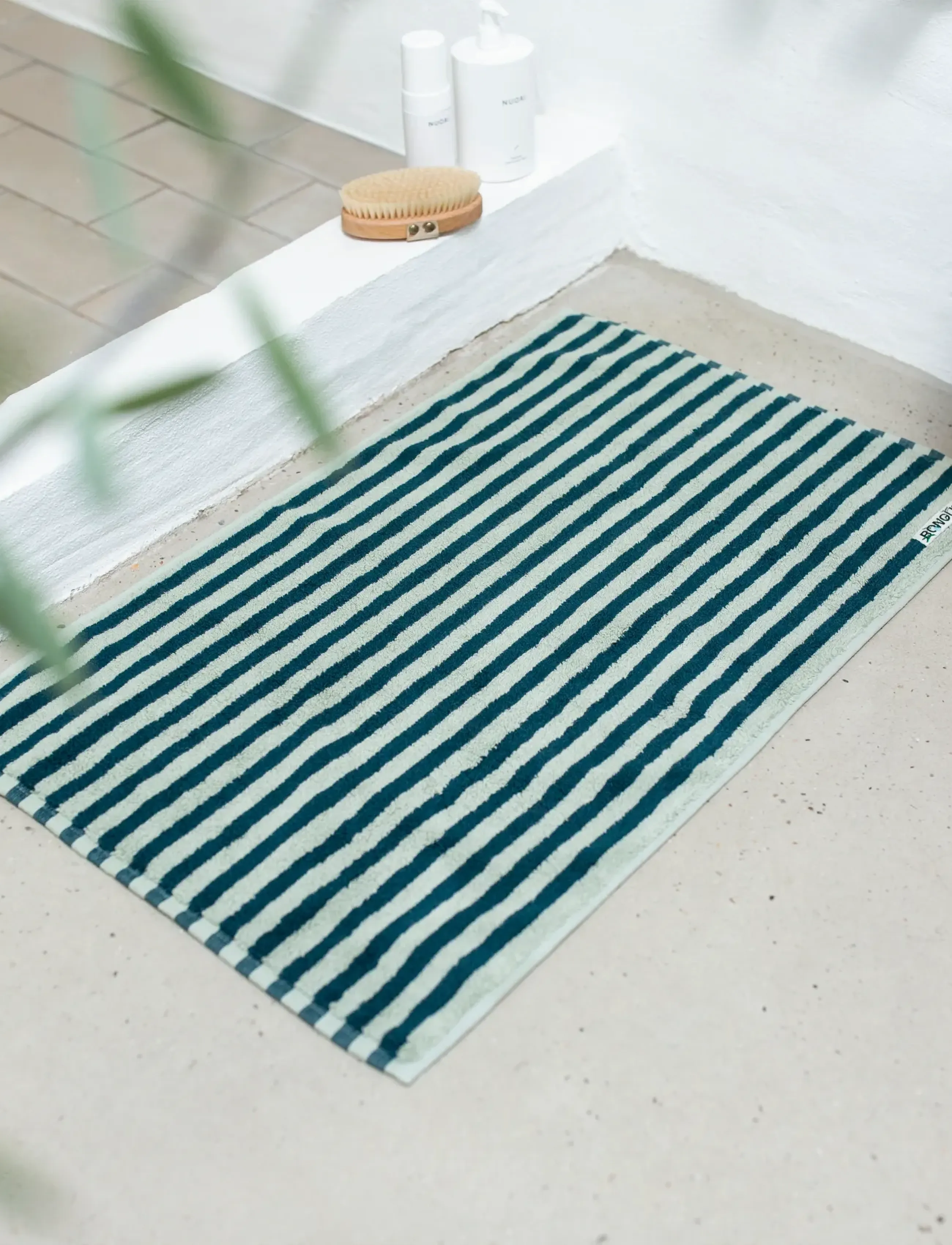 Bongusta - Naram Bath Mat - trends - seafoam & deep teal - 2