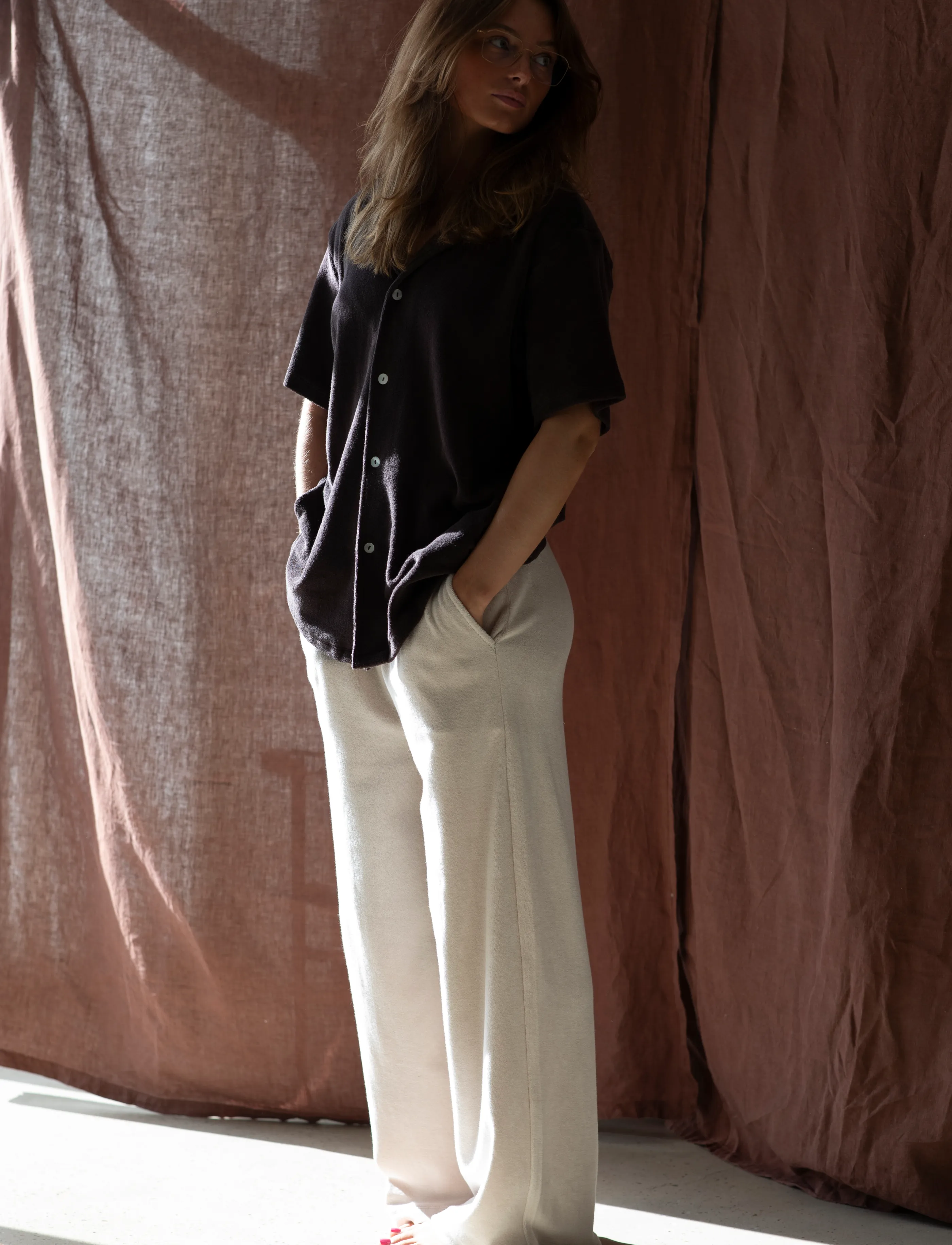 Bongusta - Naram Shirt - short-sleeved shirts - coffee - 2