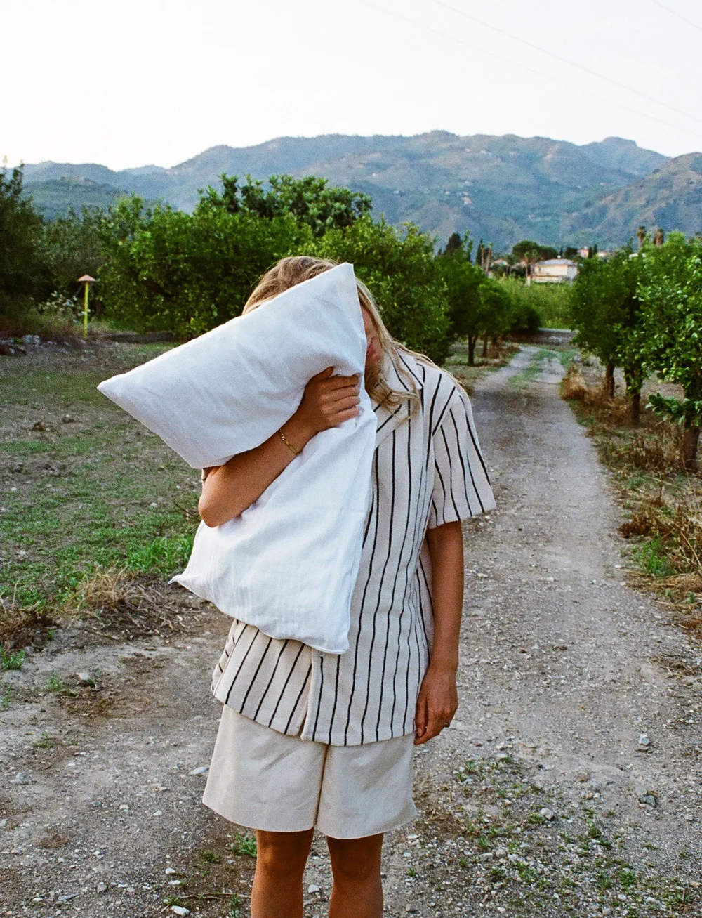 Bongusta - Naram Shirt - kortärmade skjortor - creme & ink - 0