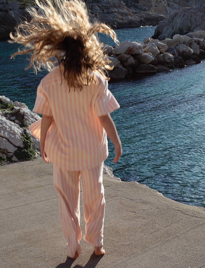 Bongusta - Naram Shirt - kortärmade skjortor - tropical & creme - 2