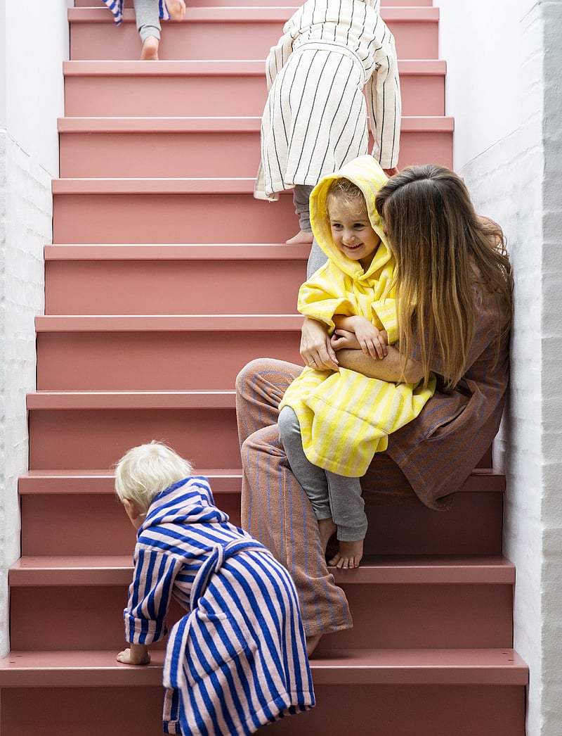 Bongusta - Naram Kids Bathrobe - morgonrockar - dazzling blue & rose - 0