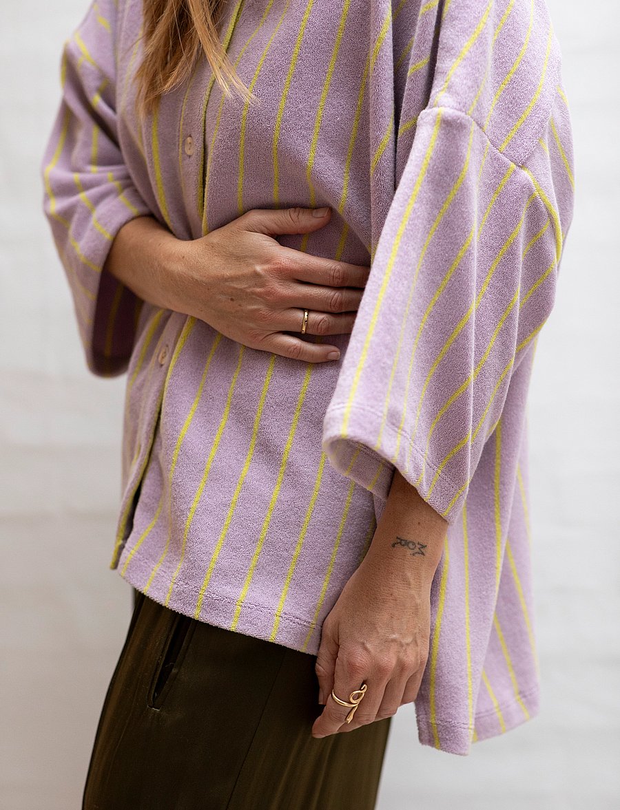 Bongusta - Naram Oversized Shirt - overshirts - lilac & neon yellow - 4