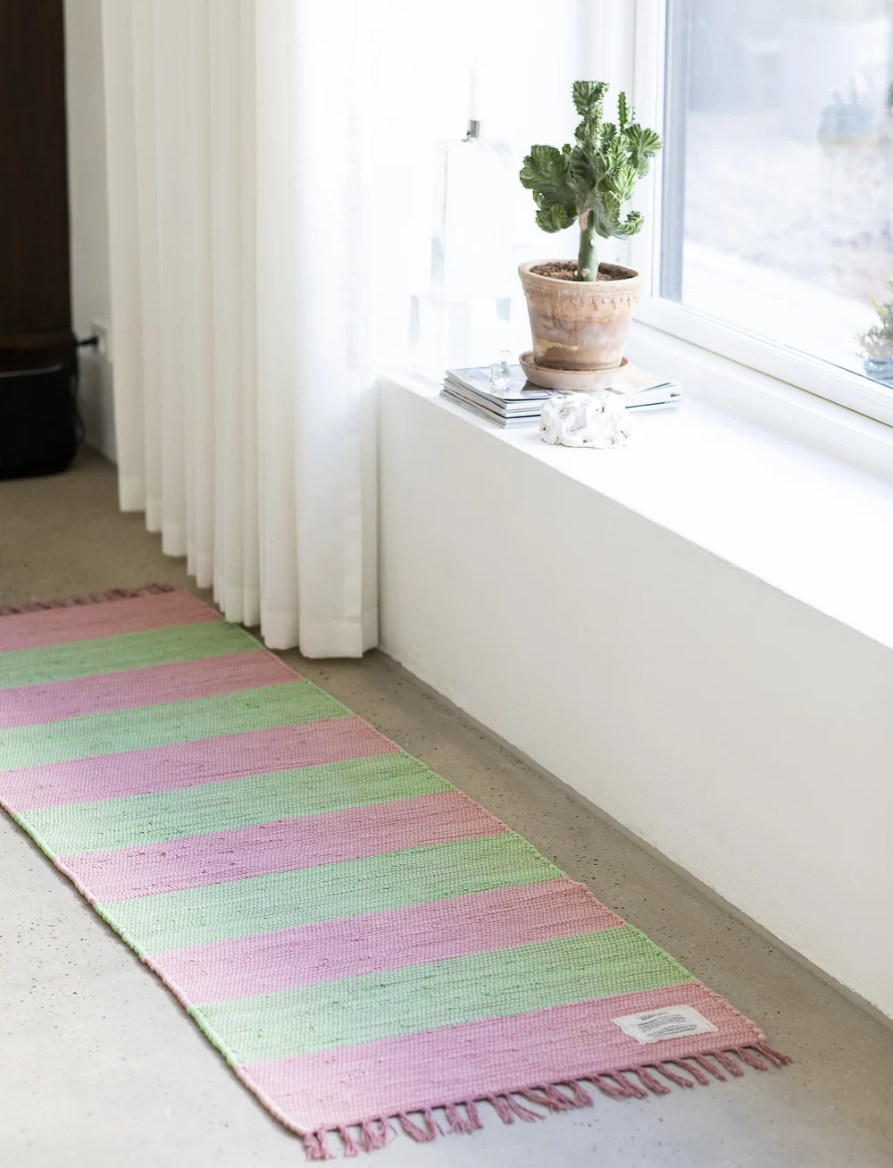 Bongusta - Chindi Rug - hallmattor - bubblegum & bright green - 1