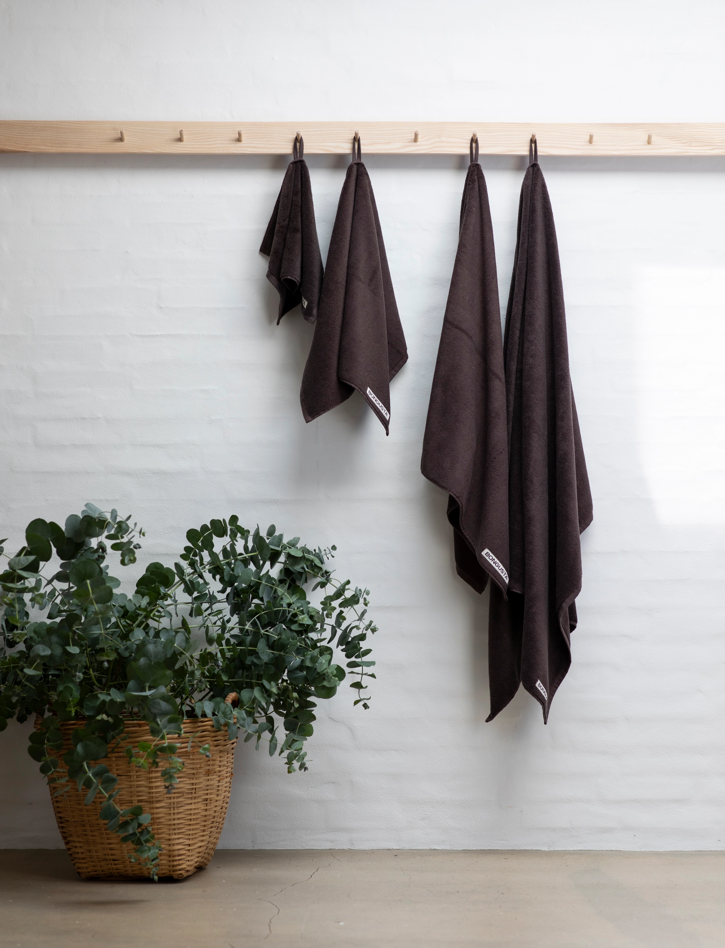 Bongusta - Naram Guest Towels - gästhanddukar - coffee - 2