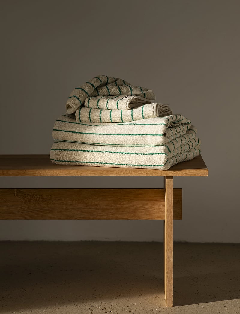 Bongusta - Naram Guest Towel - guest towels - pure white & grass - 4