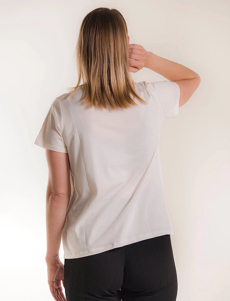 Boob - The-shirt - alussärgid - tofu - 5
