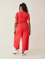 Boob - Amelia jumpsuit - zwangerschapskleding - hibiscus red - 4