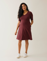 Boob - A dress mid-sleeve - vidutinio ilgio suknelės - port red - 5