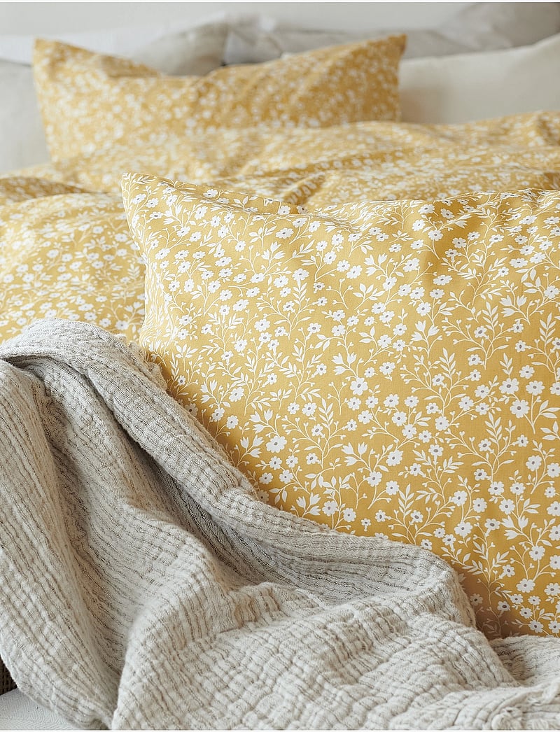Borganäs of Sweden - Duvet cover set Hedda Yellow - bed sets - yellow - 3