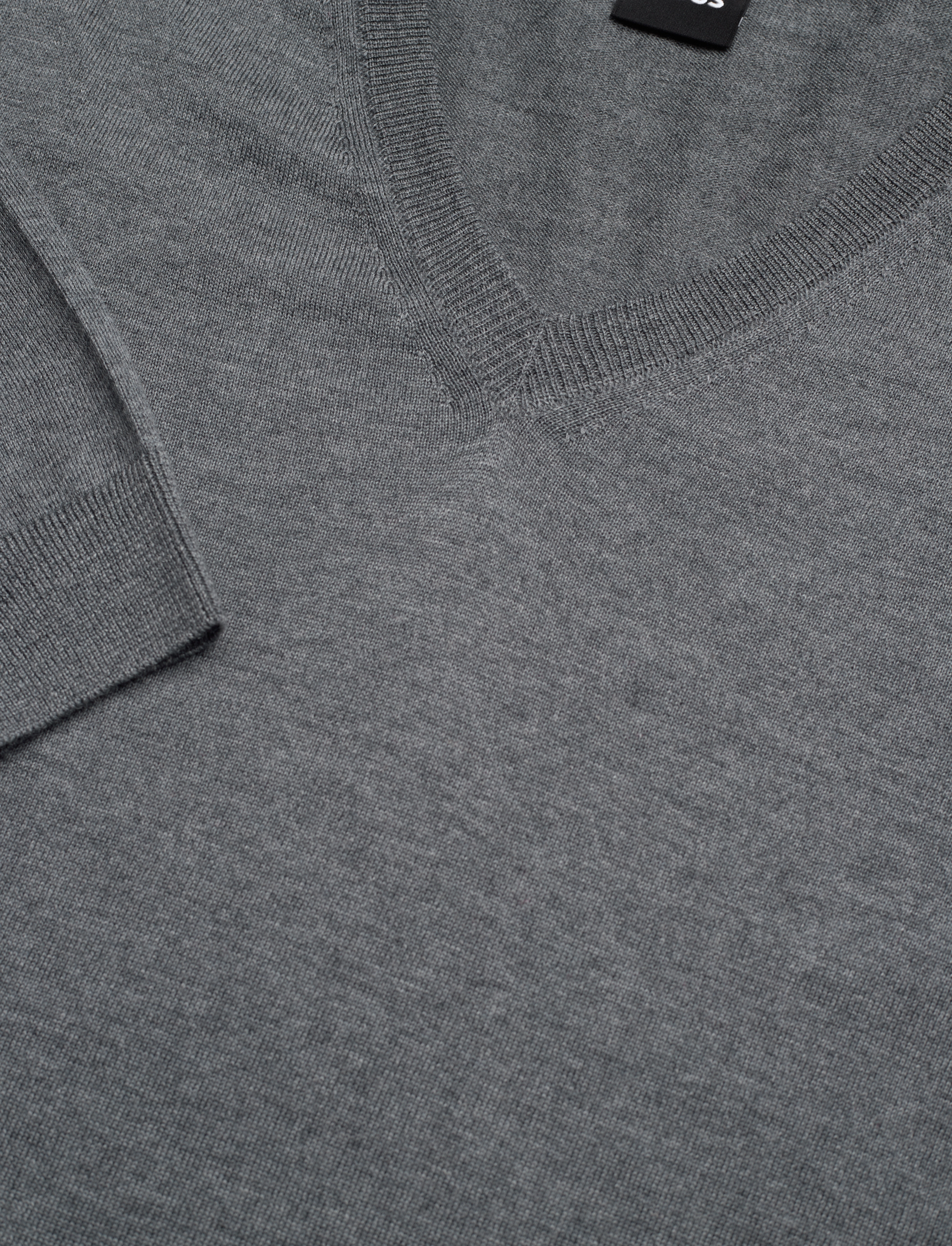 BOSS - Melba-P - v-necks - medium grey - 5