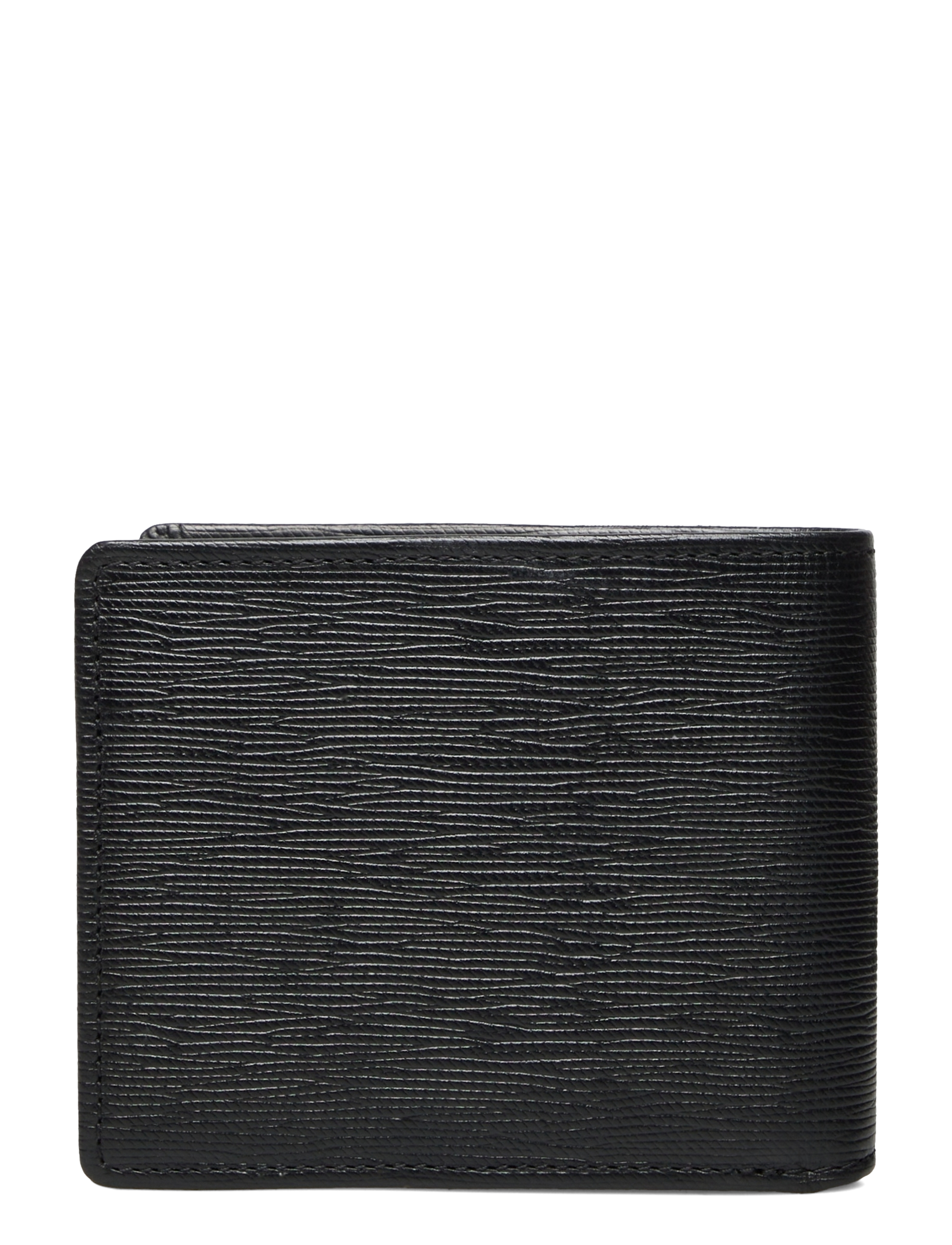 BOSS - GalleryA_Trifold - black - 1