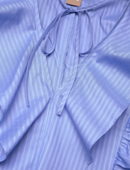 BOSS - Ipiera - short-sleeved blouses - open blue - 2