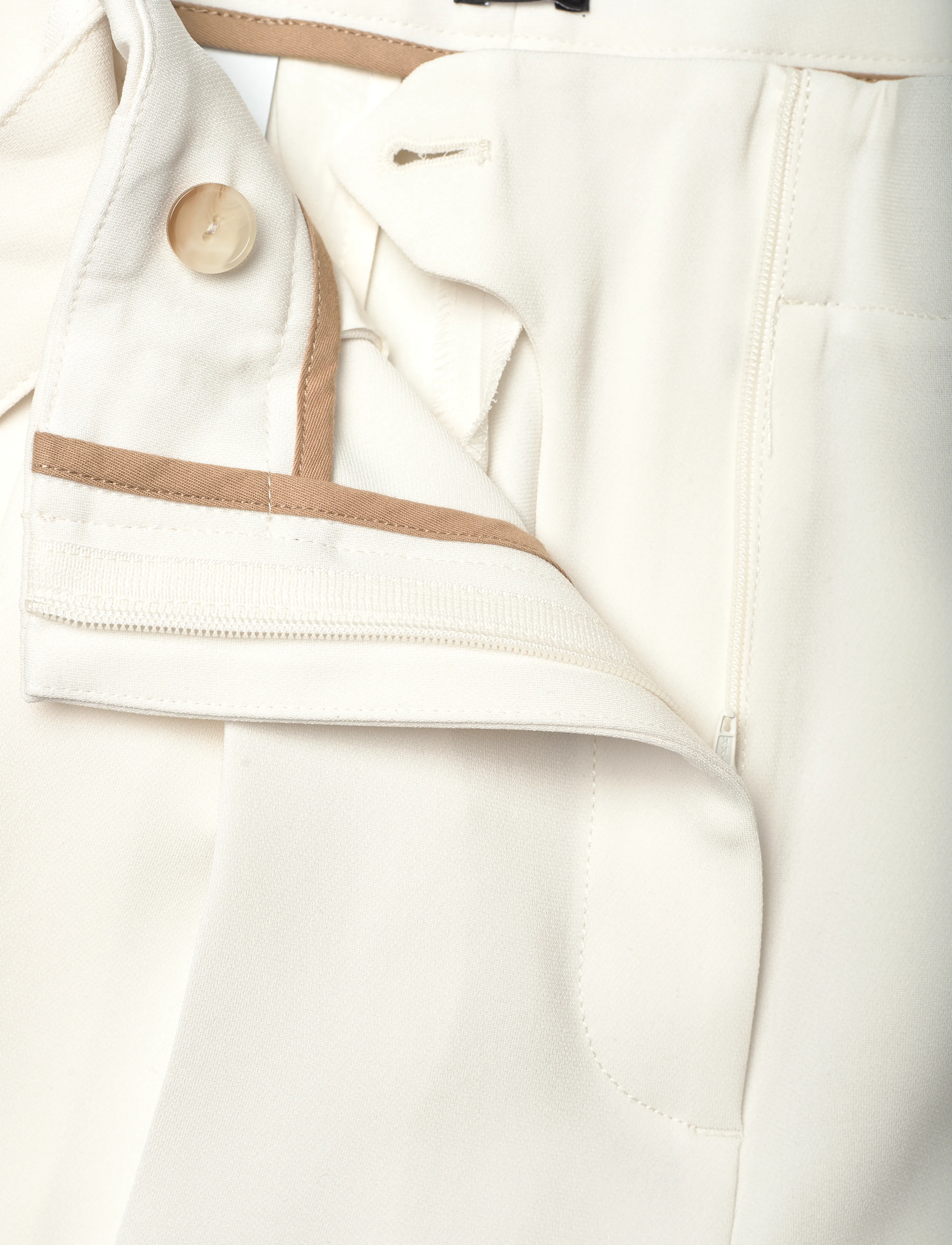 BOSS - Tapiah - open white - 3