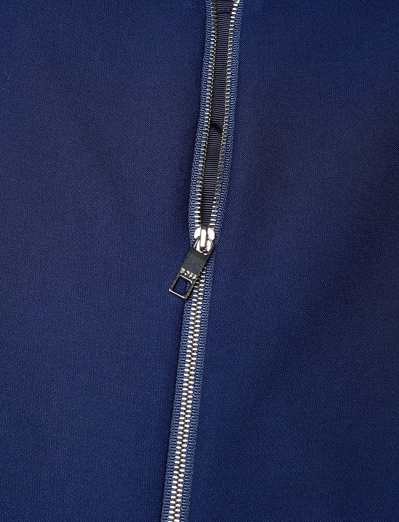 BOSS - Damaisa - open blue - 3