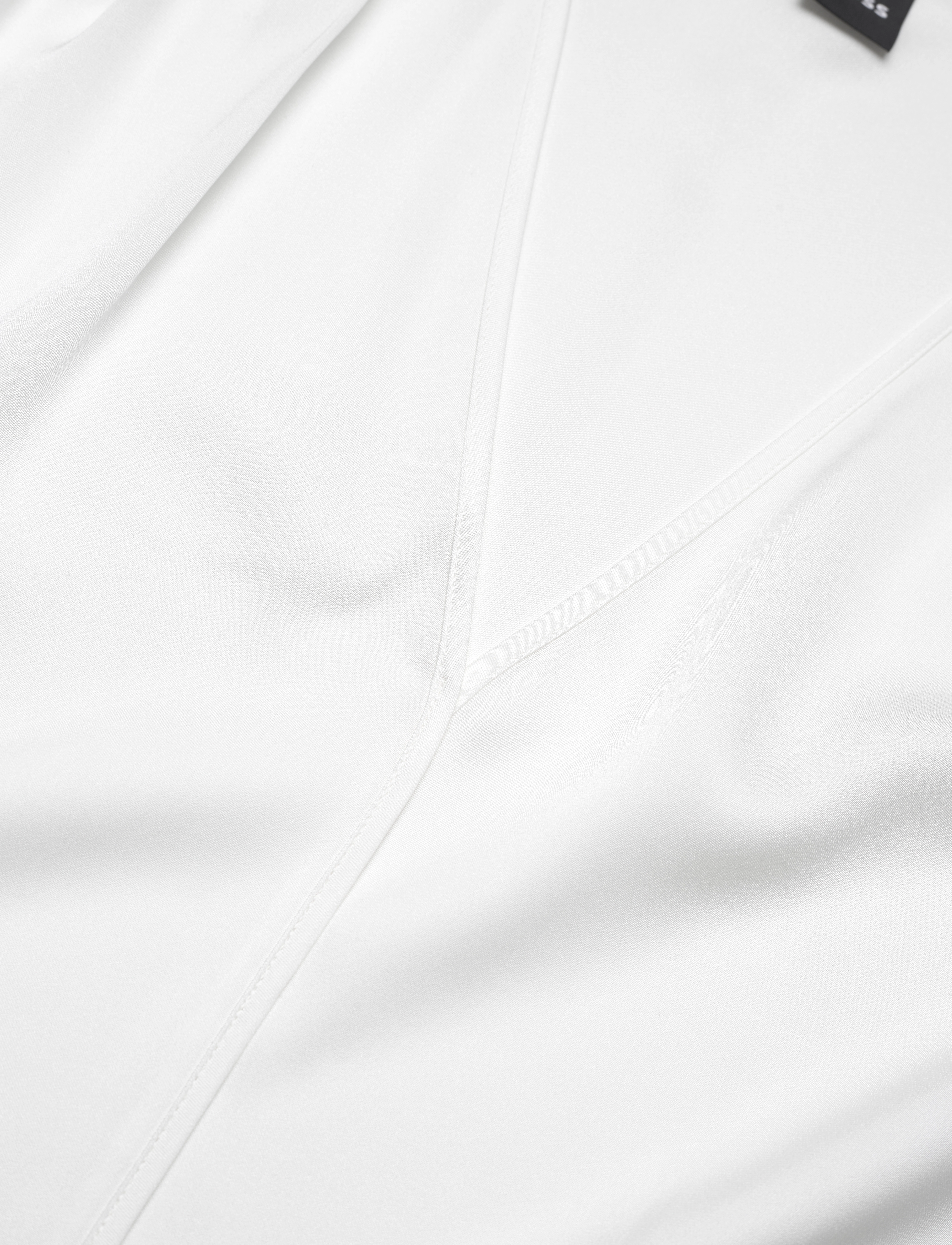 BOSS - Binadi - open white - 2