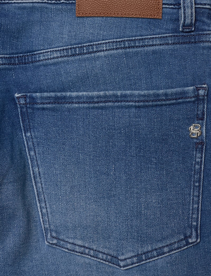 BOSS - H-Re.Maine - Įprasto kirpimo džinsai - medium blue - 4