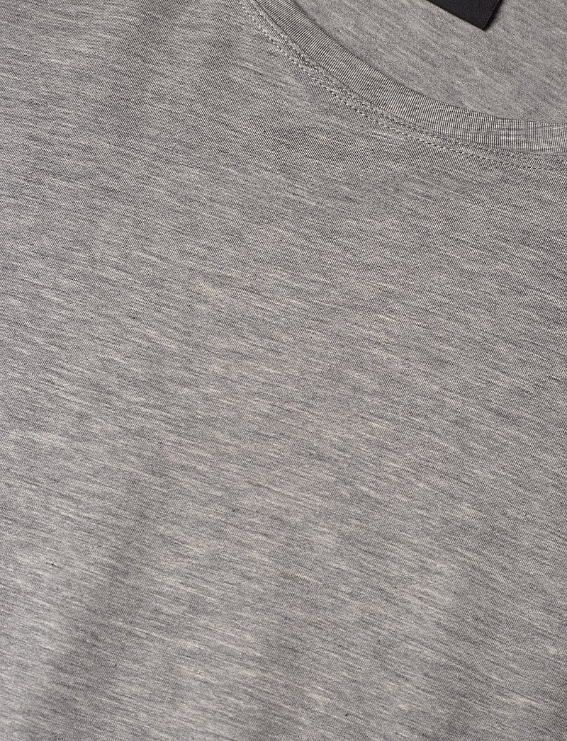 BOSS - Balance T-Shirt RN - medium grey - 4