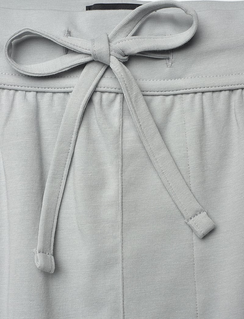 BOSS - Unique Shorts CW - sweat shorts - light/pastel grey - 3