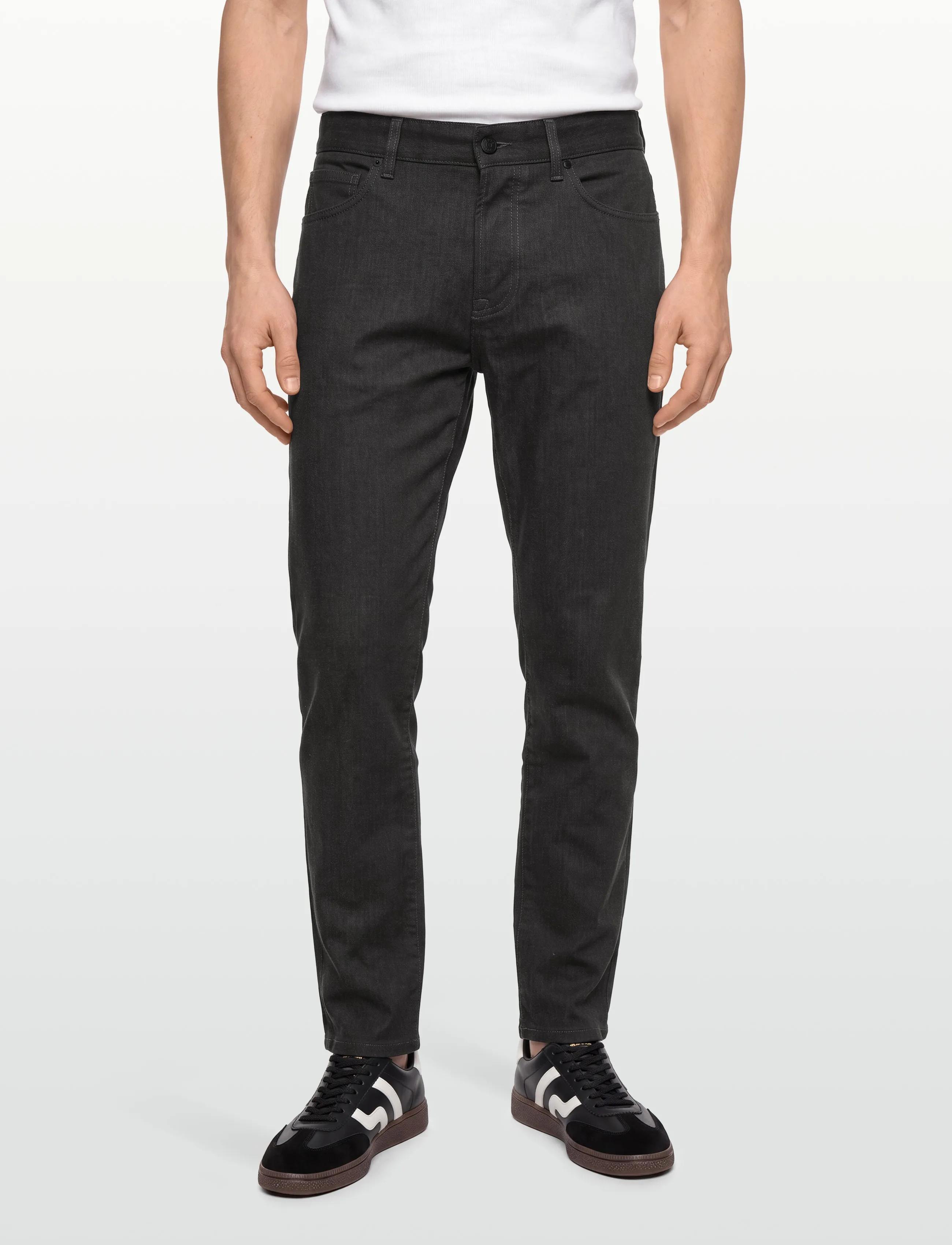 BOSS - H-Re.Maine5 - regular jeans - black - 3