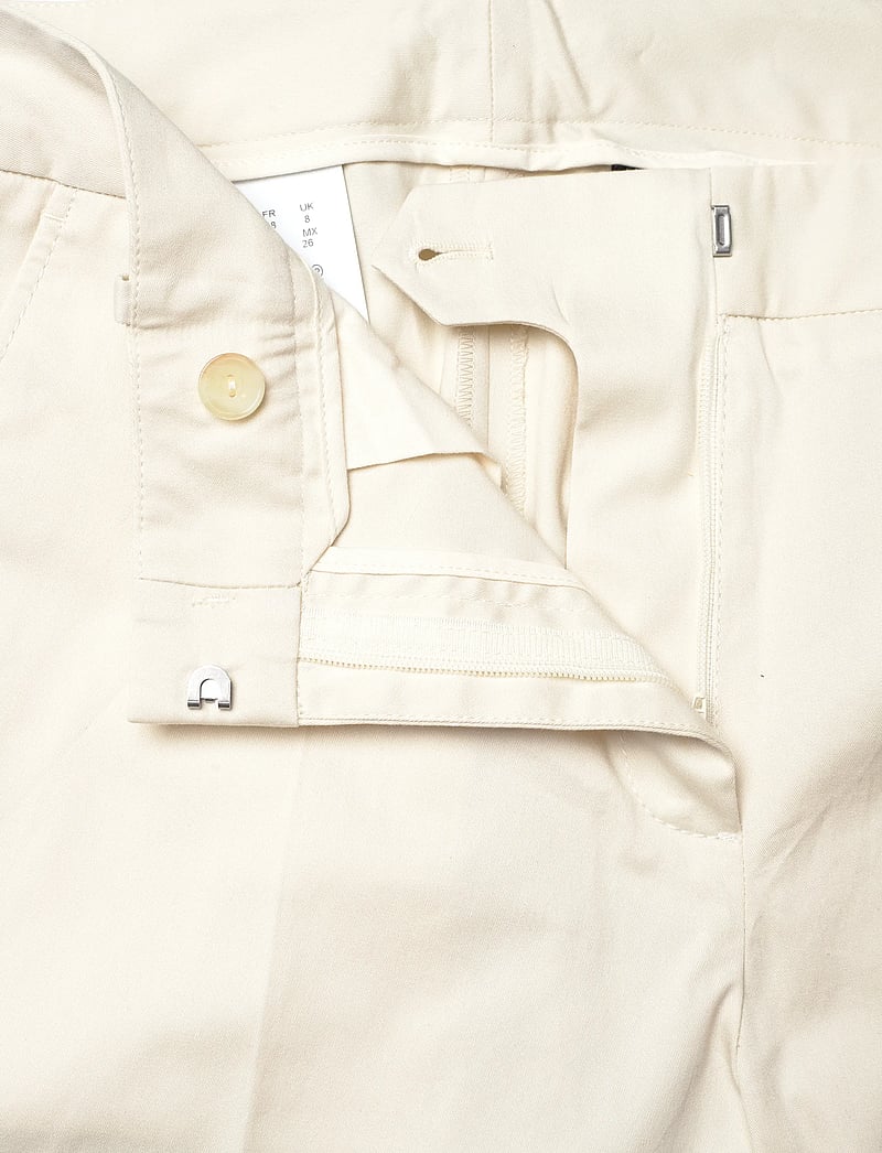 BOSS - Tapria-Crop2 - capri bukser - open white - 3