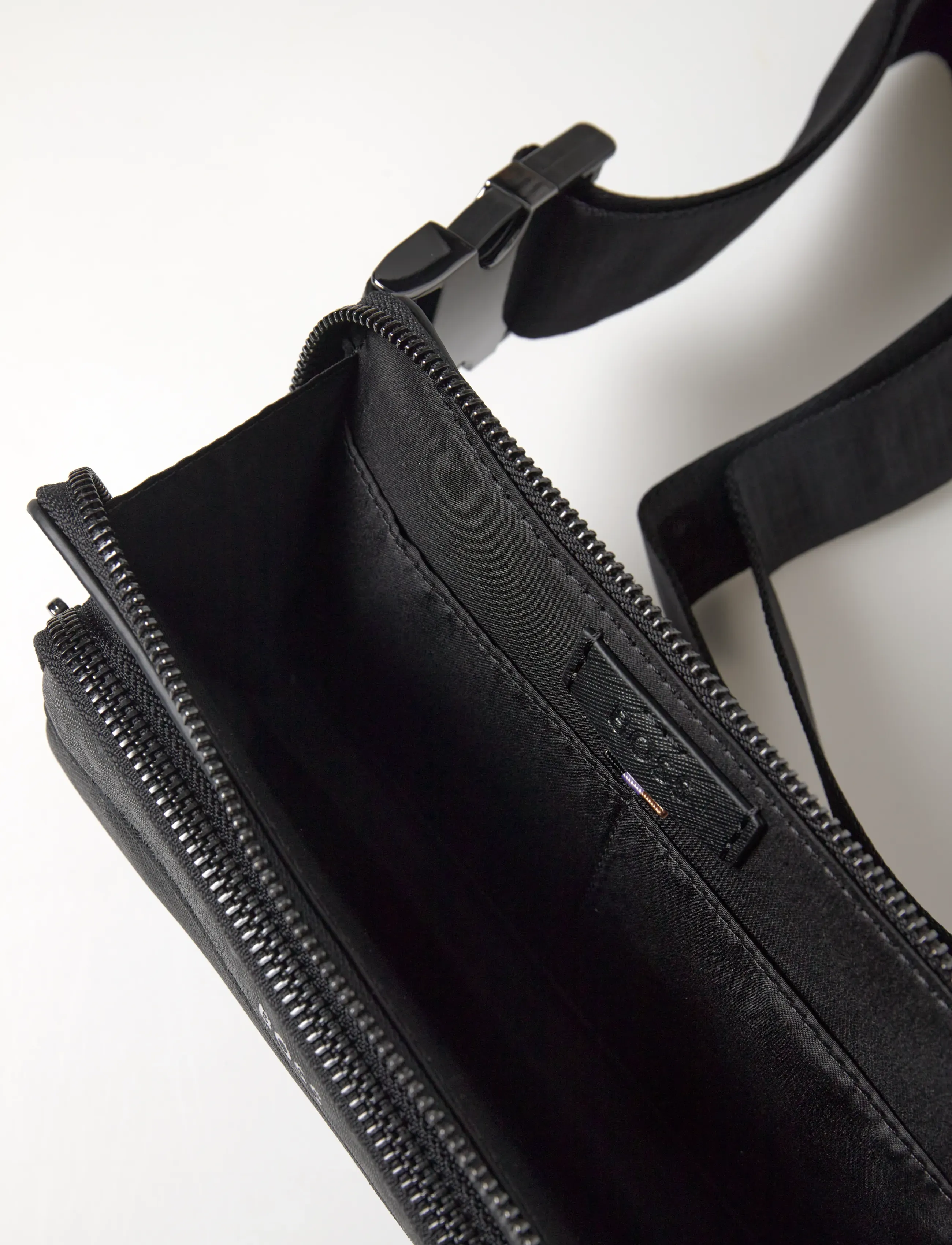 BOSS - Zair_MN_Crossover - black - 5