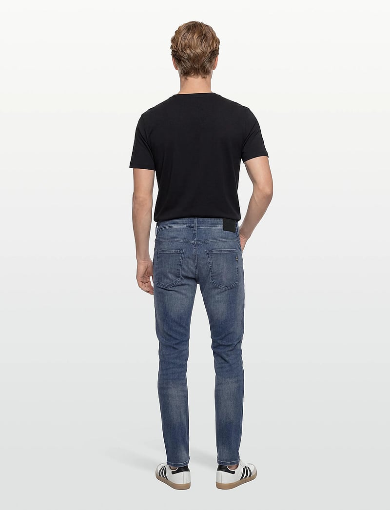 BOSS - P-Delaware - slim jeans - bright blue - 4