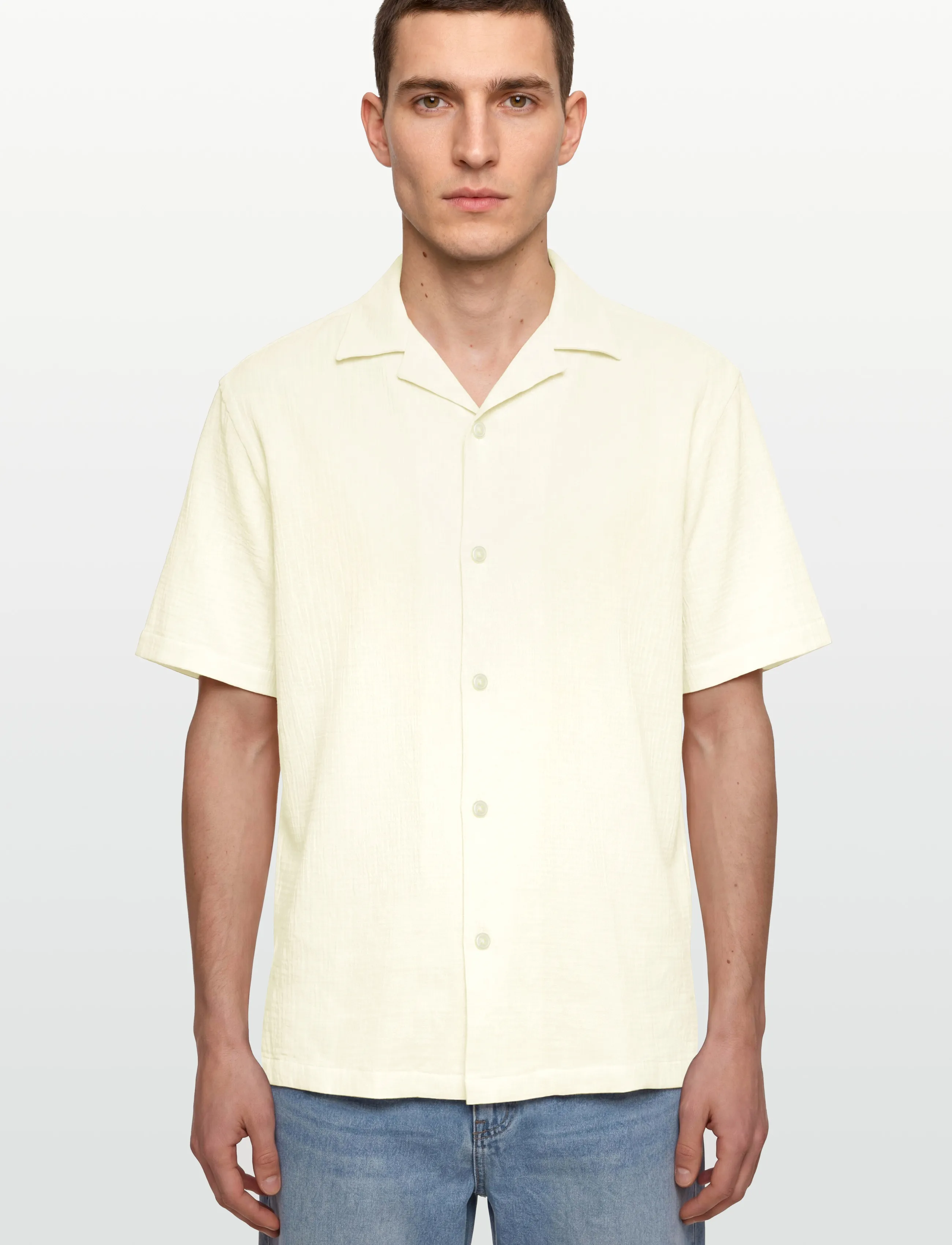 BOSS - C-LARS-CAMP-262 - short-sleeved shirts - open white - 3