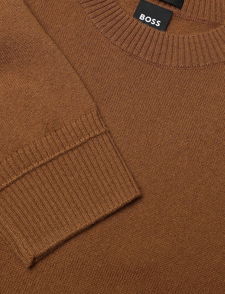 BOSS - Fialka - kashmir - brown overflow - 2