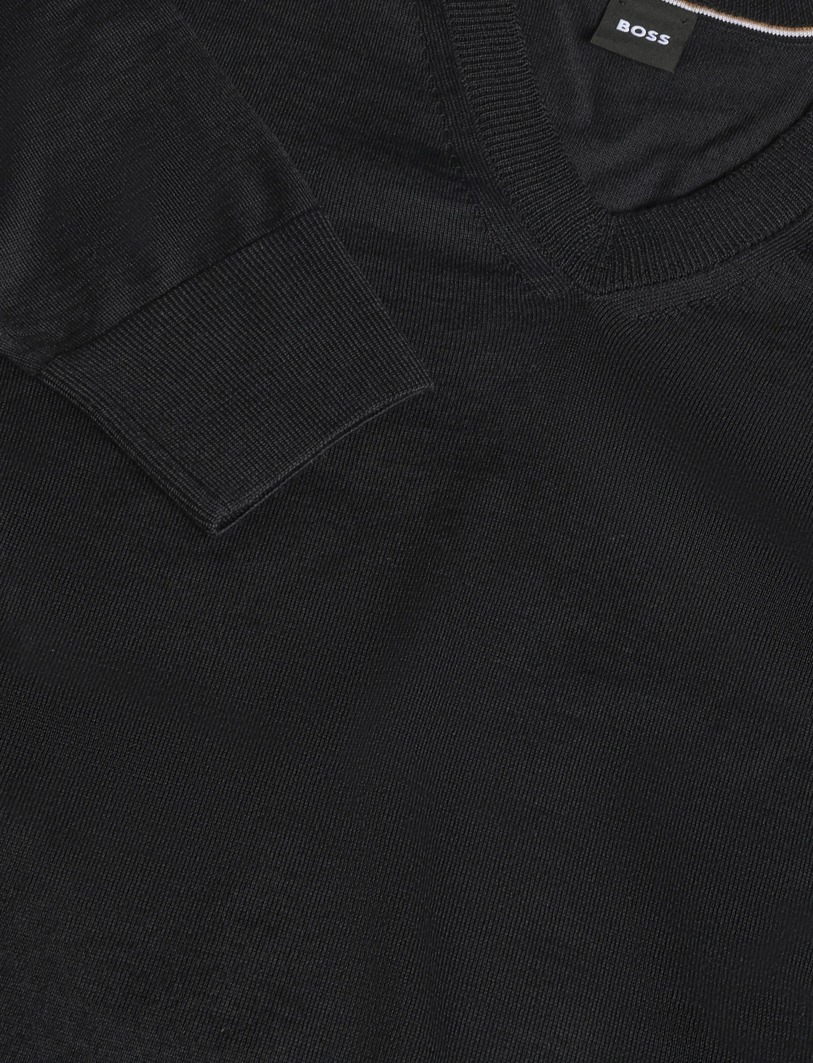 BOSS - H-Melba - v-kaelusega - black - 2