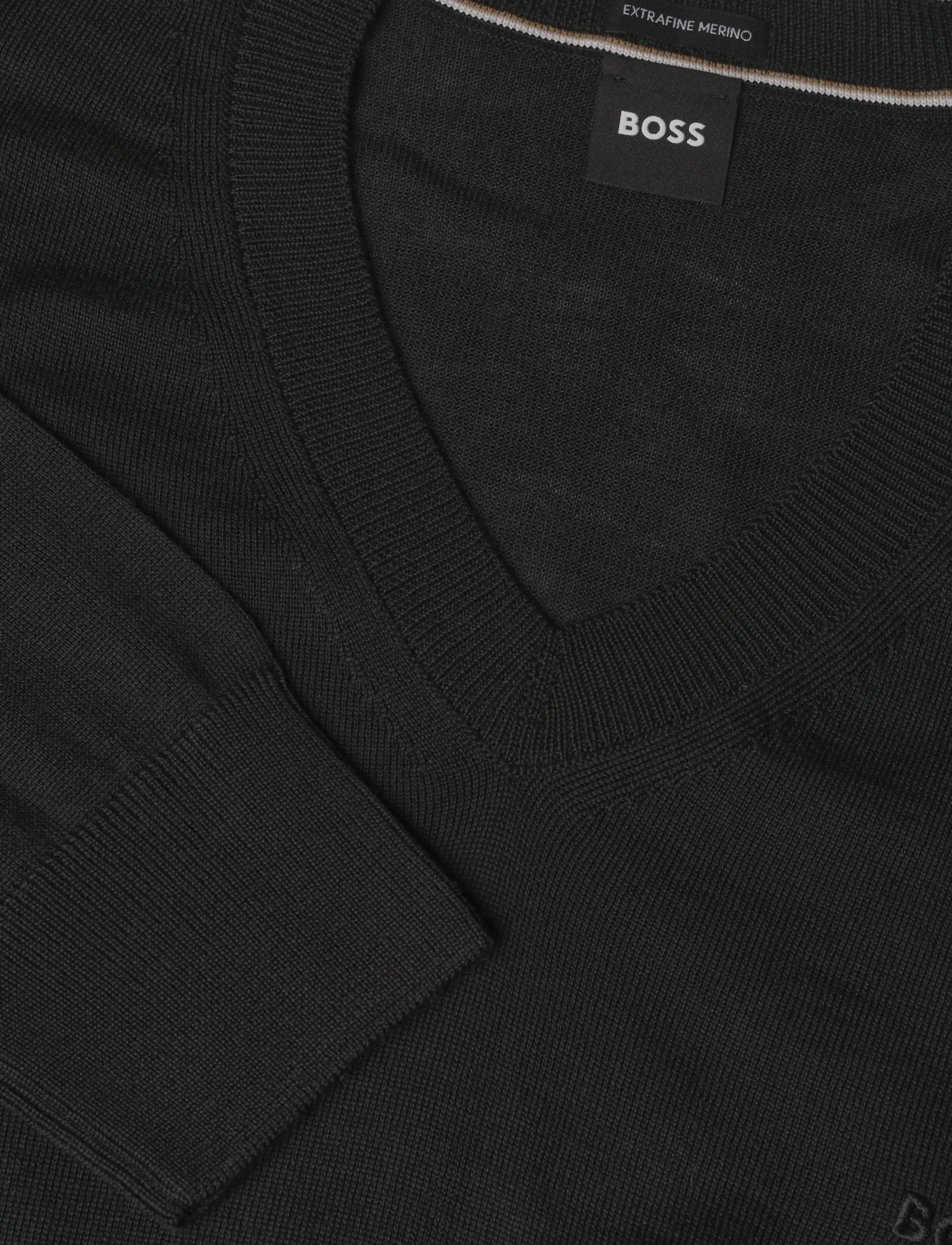 BOSS - H-Melba-L - v-kaelusega - black - 2