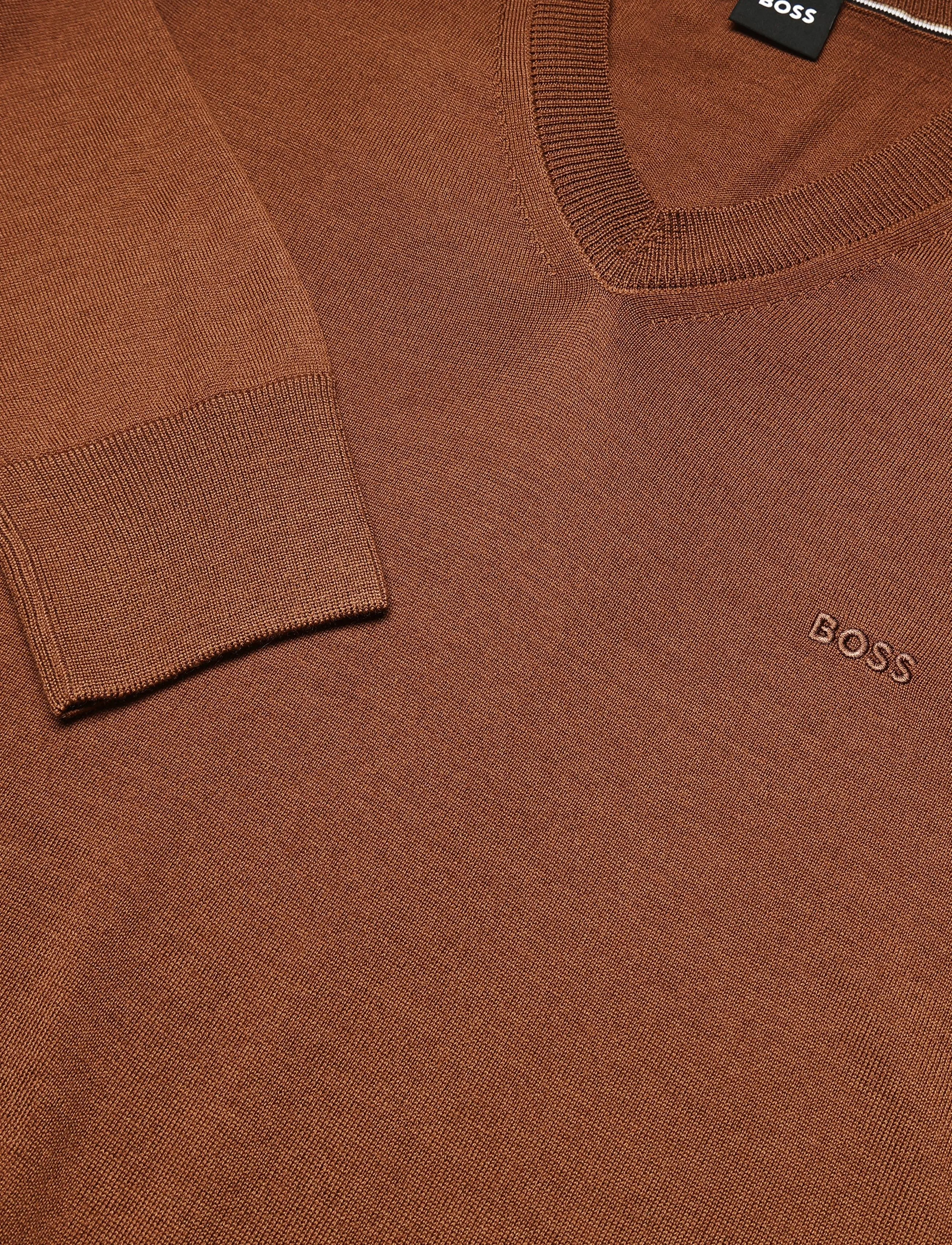BOSS - H-Melba-L - v-hals - medium brown - 2