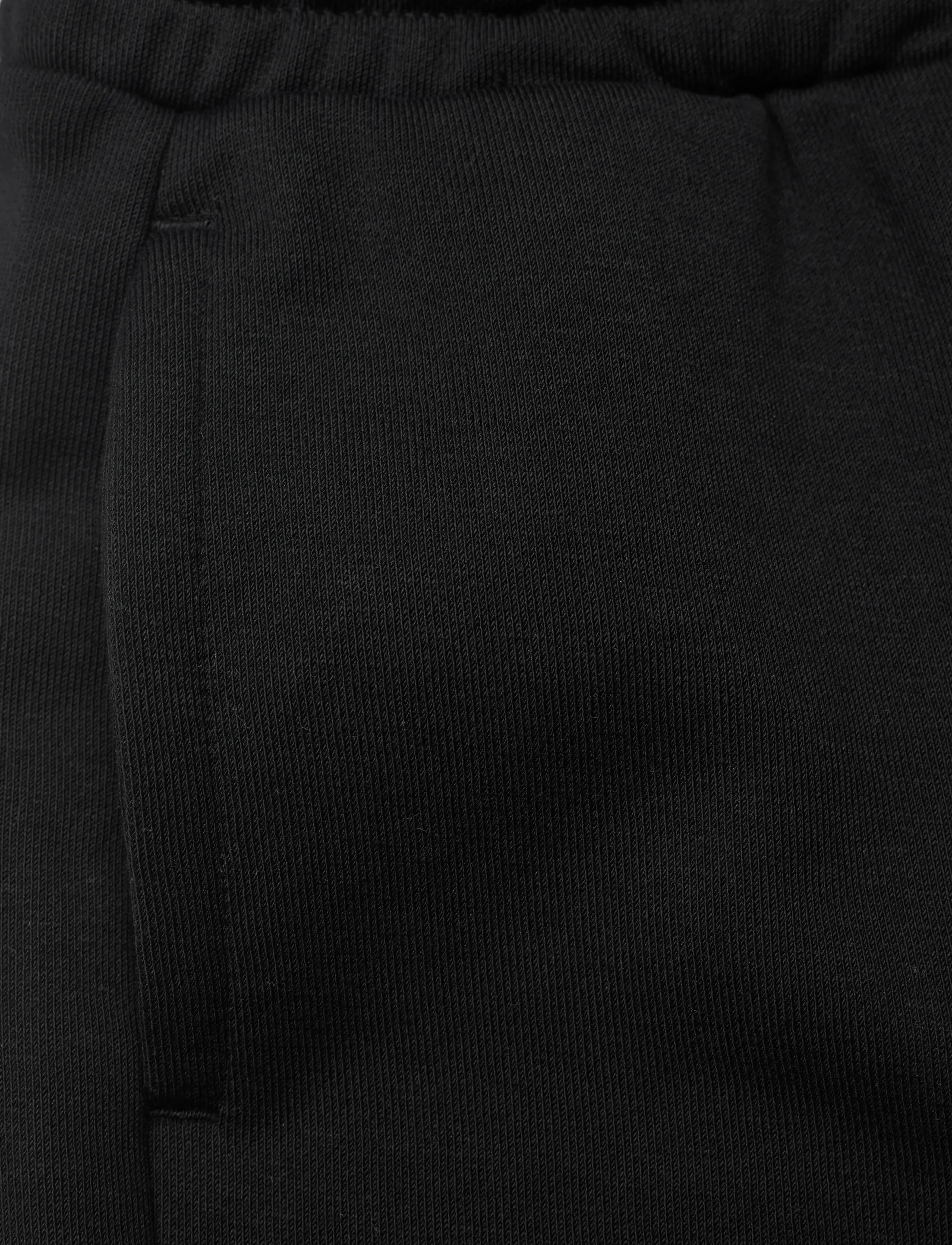 BOSS - BERMUDA SHORTS - black - 2