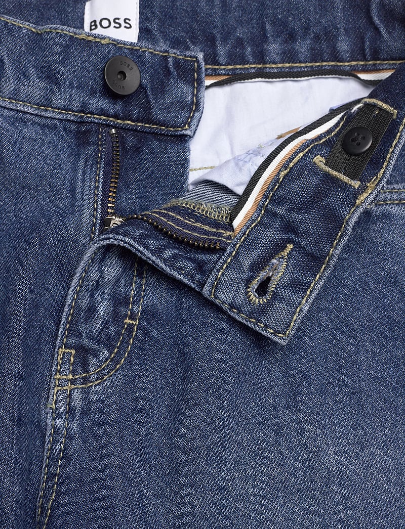 BOSS - DENIM SHORTS - jeansshorts - double stone + brush - 3