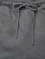 BOSS - Headlo Curved - sportiska stila šorti - medium grey - 3