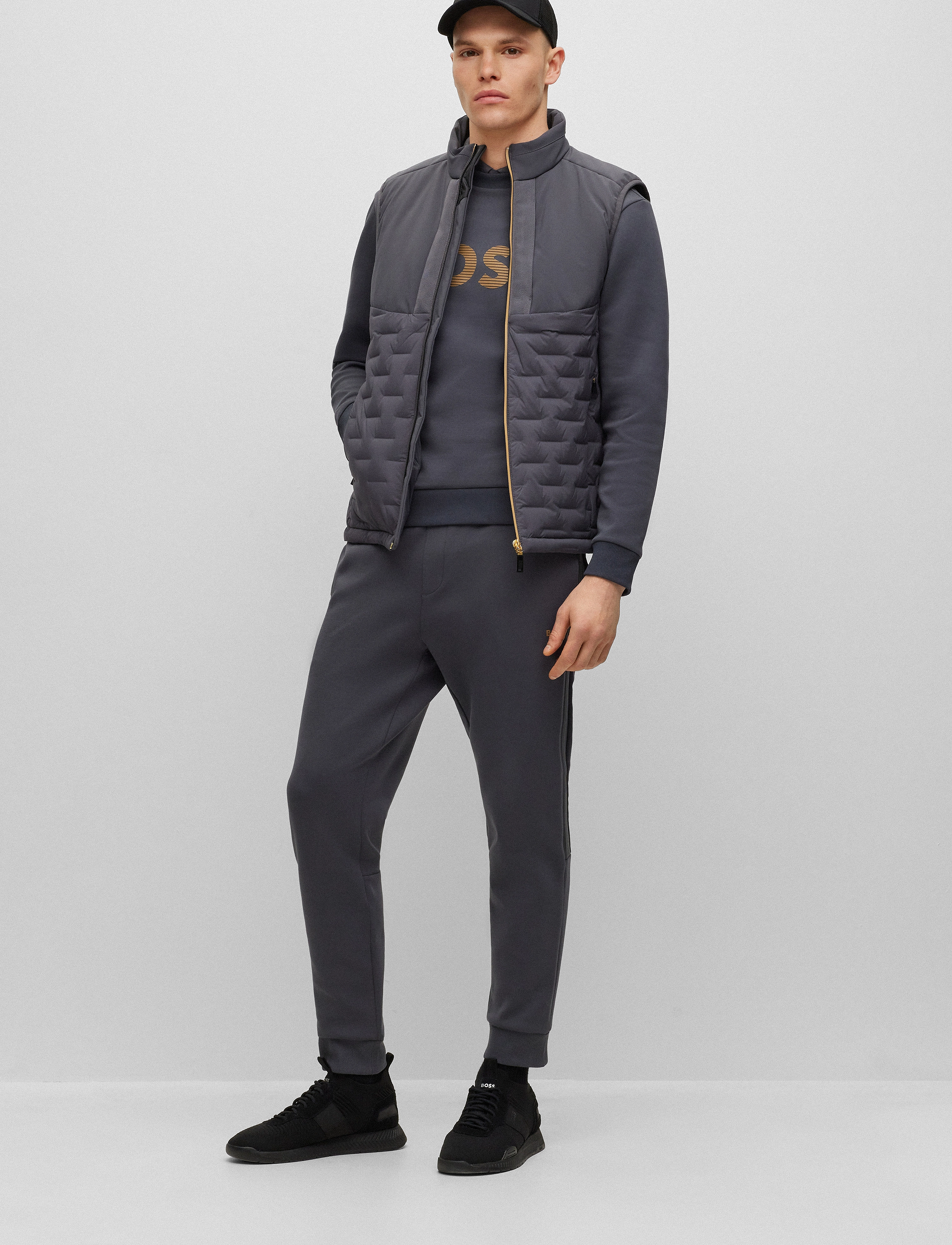 BOSS - V_Petrick - dark grey - 1