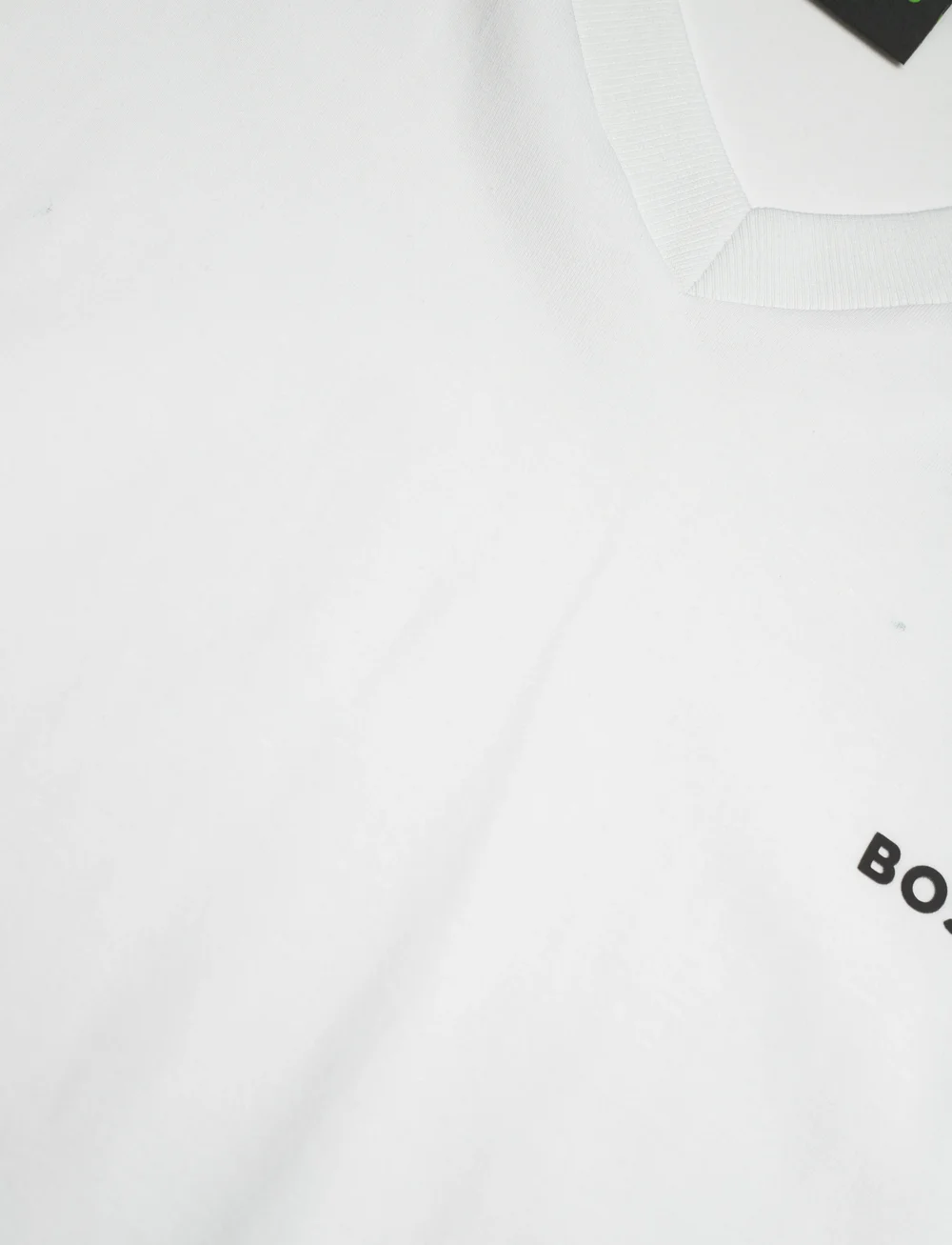 BOSS - Tee V - oberteile & t-shirts - white - 2