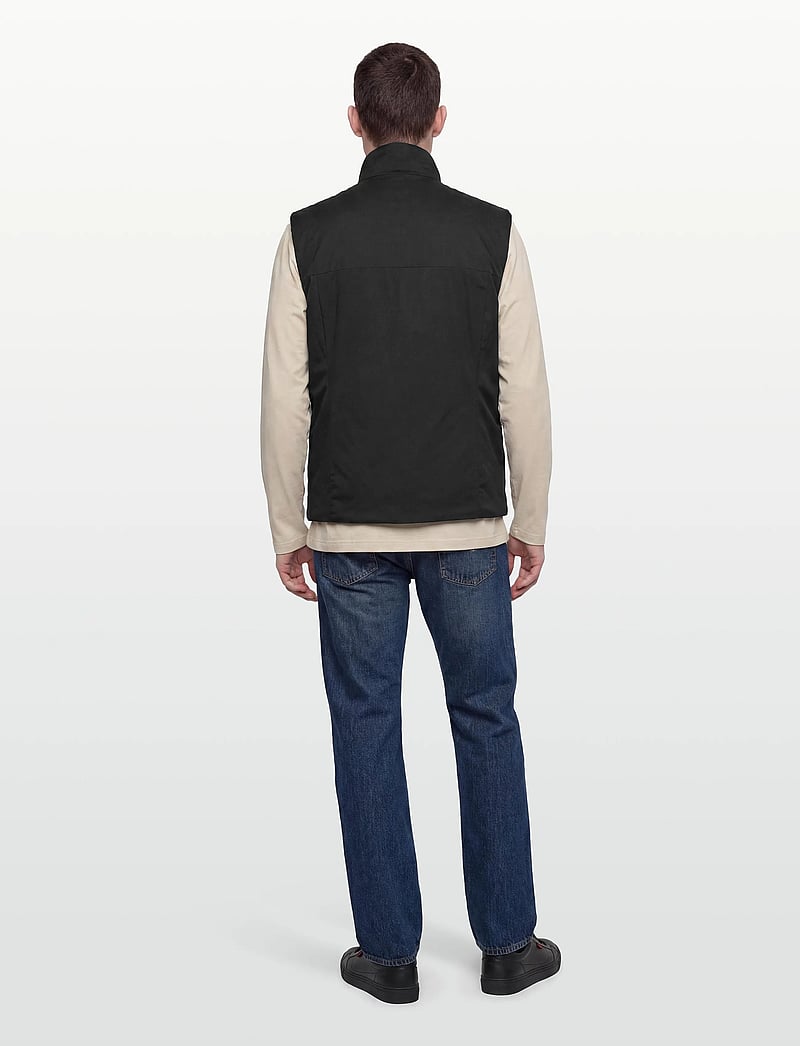 BOSS - OW_Lite-X Vest - vests - black - 4