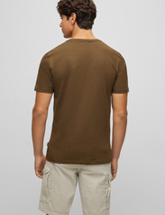 BOSS - TALES - laisvalaikio marškinėliai - dark green - 4