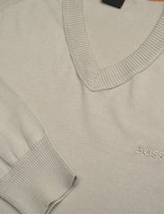 BOSS - Asac_V - megztinis su v formos apykakle - light beige - 2