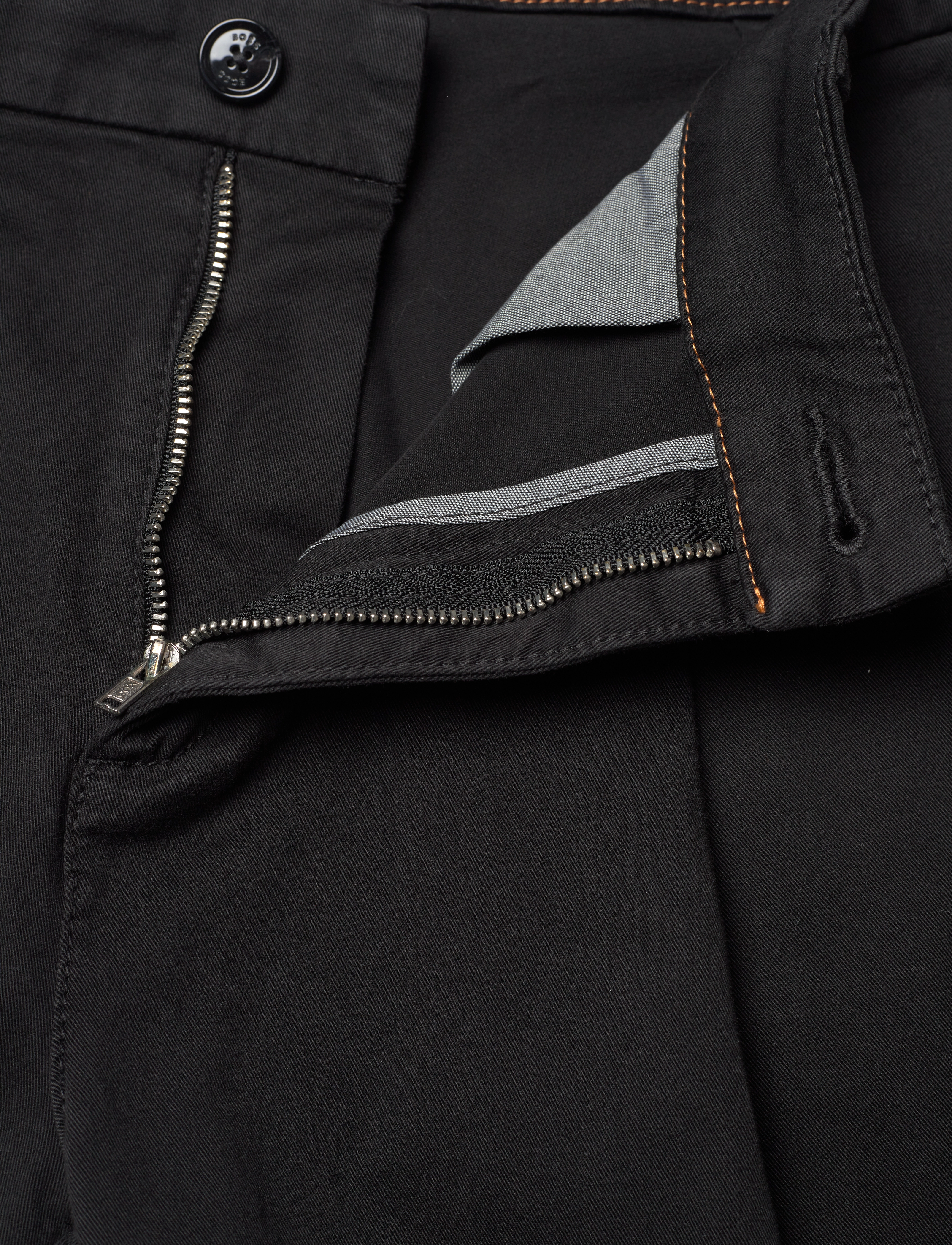BOSS - C_Taggie1-D - chino shorts - black - 3