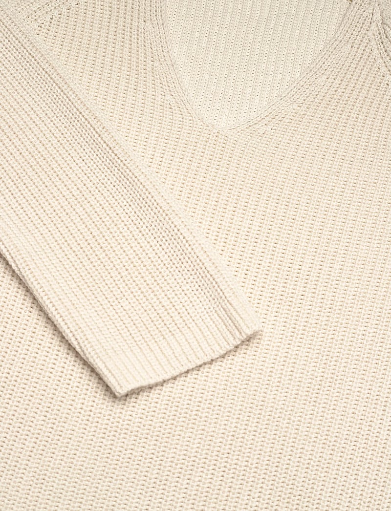 BOSS - C_Fardin - sviitrid - open white - 2