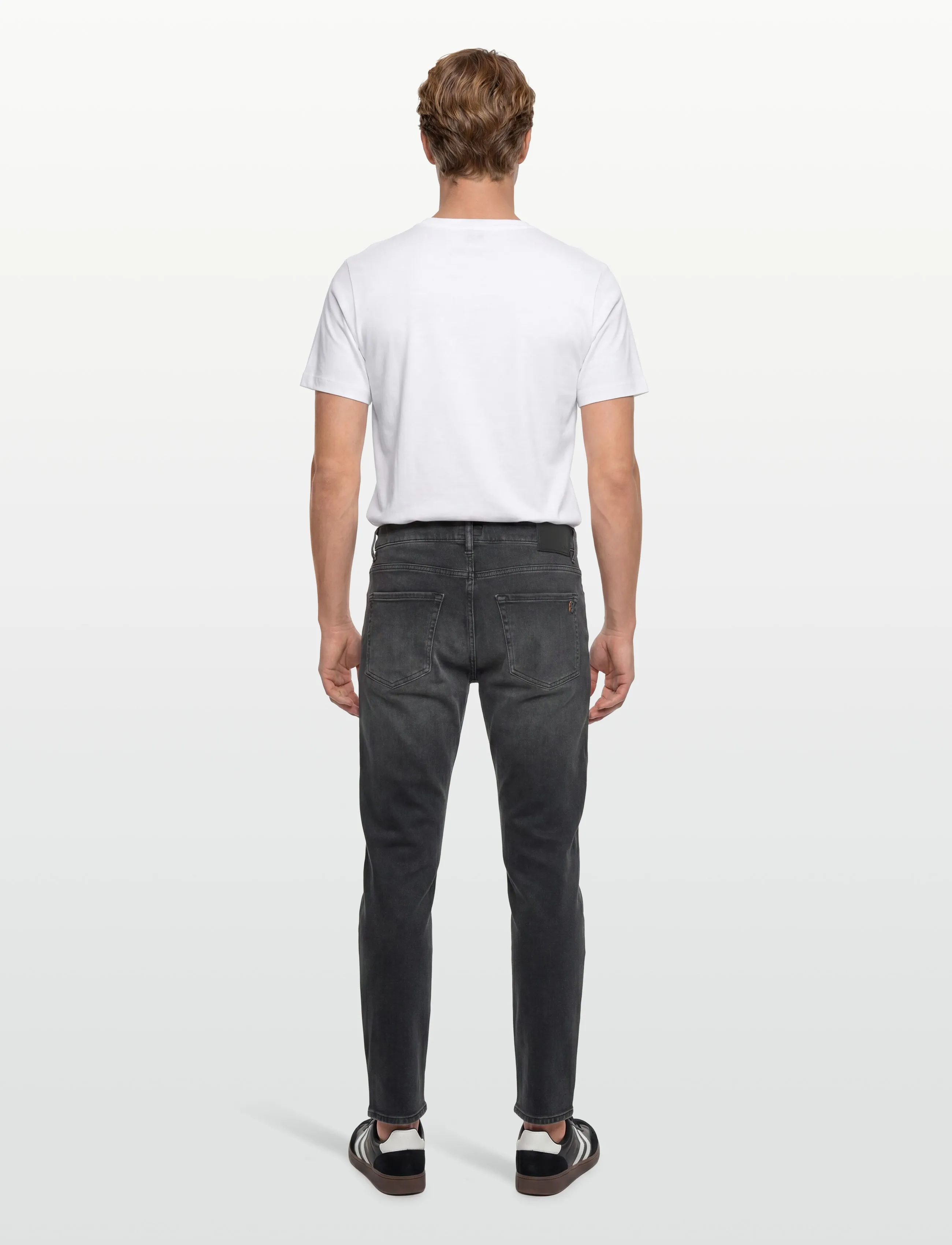BOSS - ONYX BO - tapered jeans - black - 4