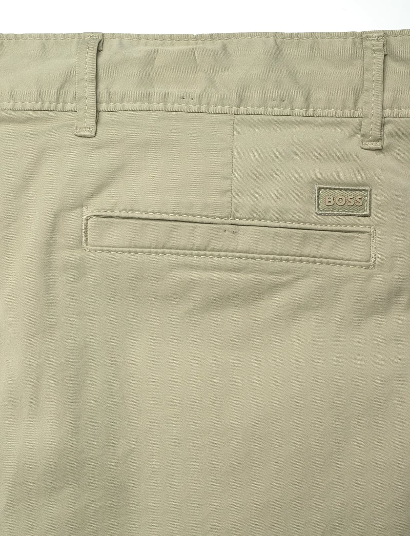 BOSS - Chino-slim-Shorts - casual shorts - open green - 4