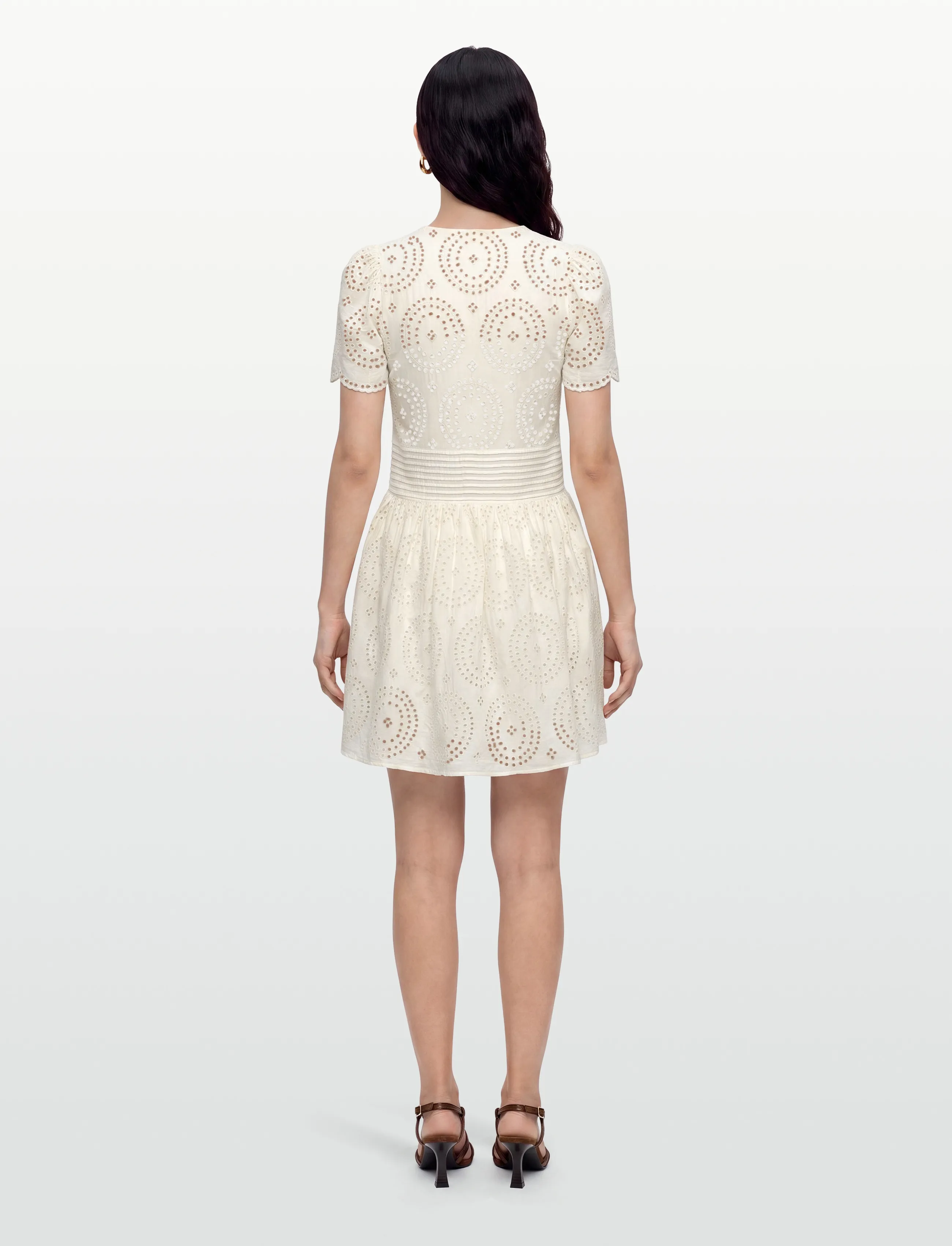 BOSS - C_Debrody - confirmation - open white - 4